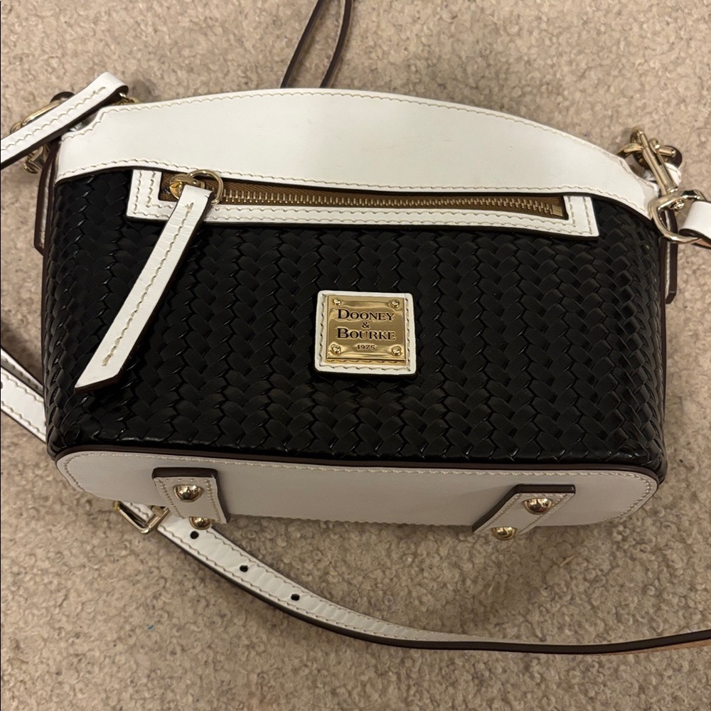 Dooney & Bourke Black and White Crossbody Bag - Picture 3 of 7
